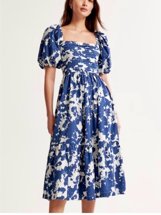 Abercrombie & Fitch Dresses & Skirts - NWOT A&F Emerson Puff Sleeve Midi Dress - Tall length
